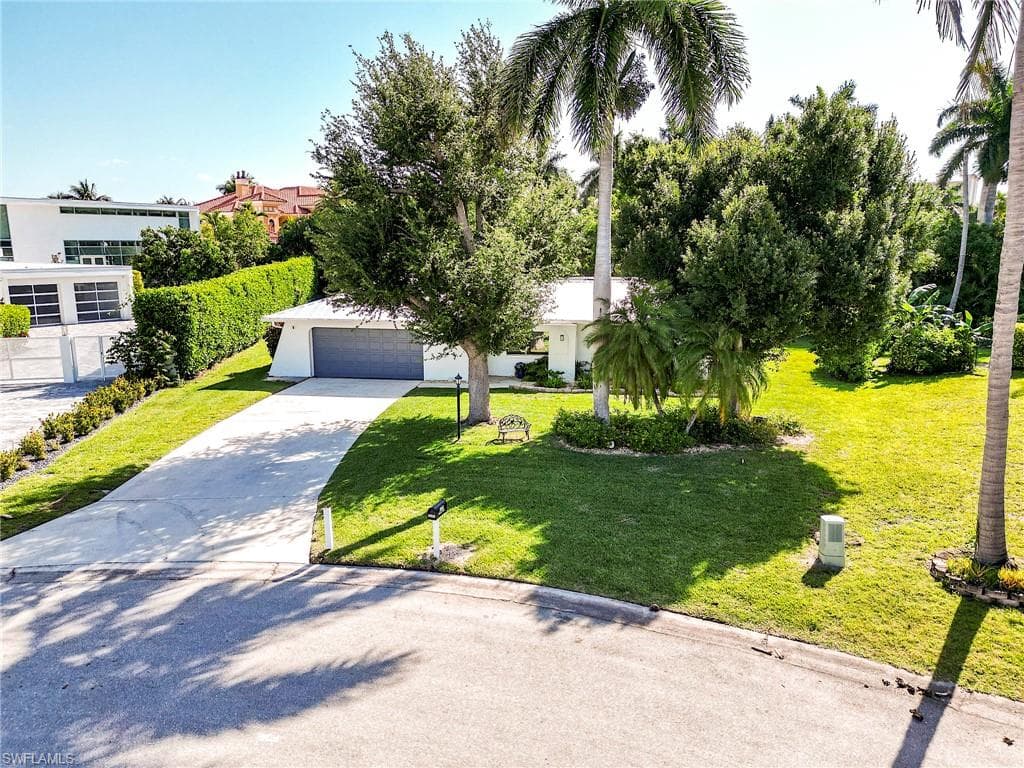 14958 Bonaire CIR-32
