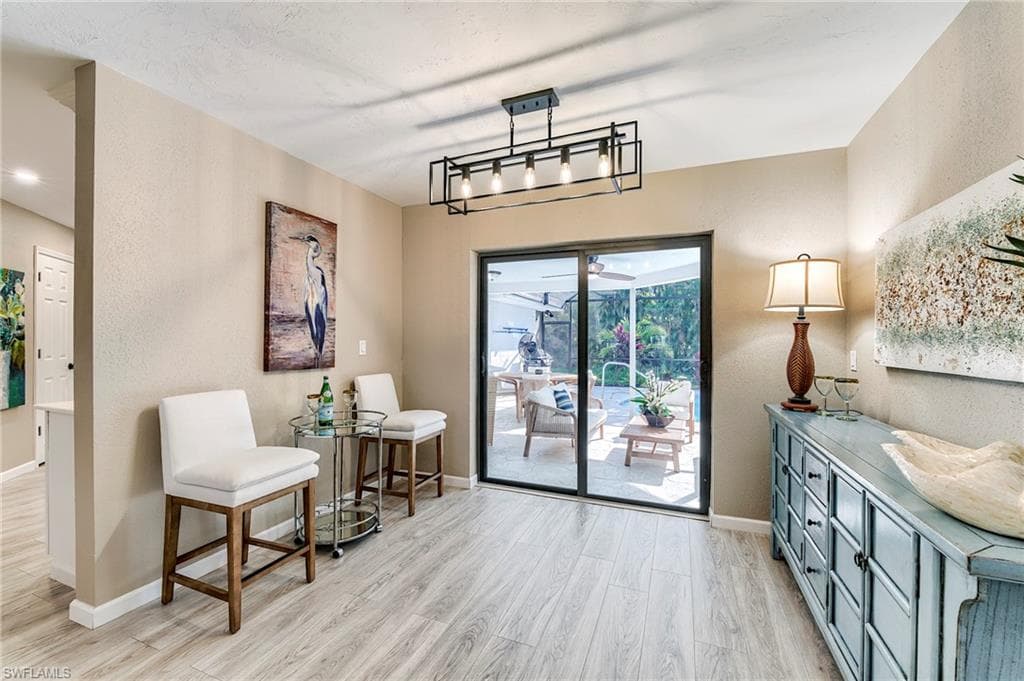 14958 Bonaire CIR-17