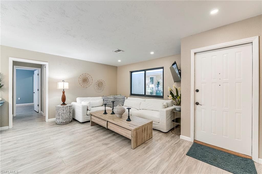 14958 Bonaire CIR-14