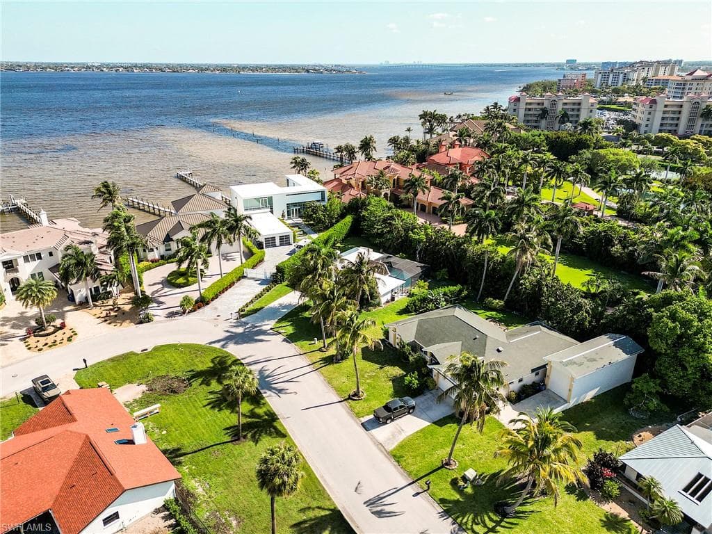 14958 Bonaire CIR-34