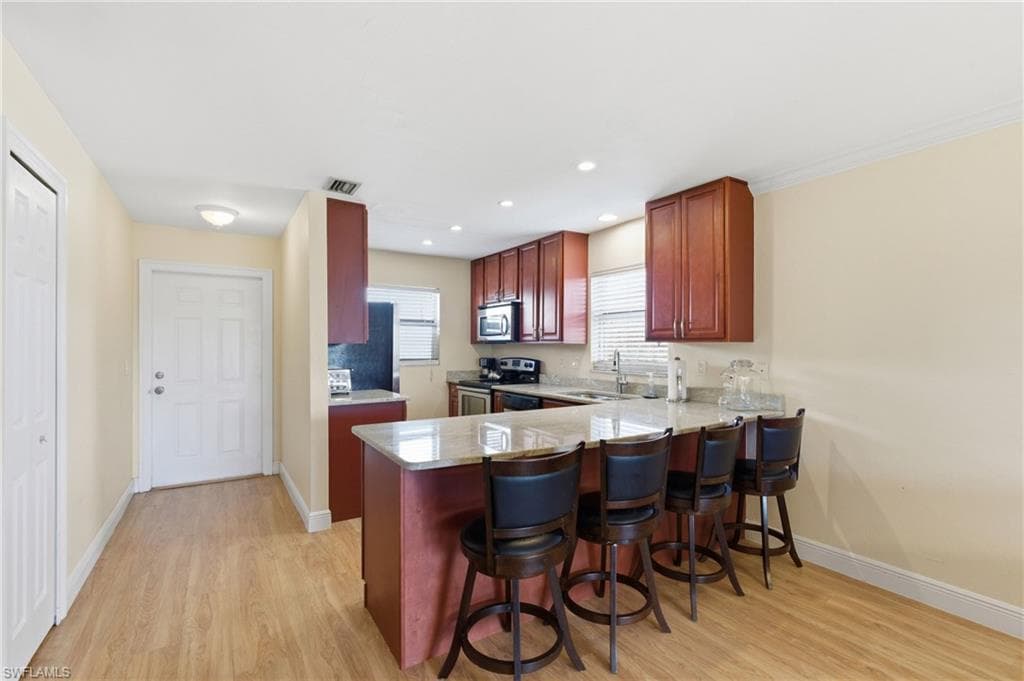 4718 SE 5th AVE 9-1