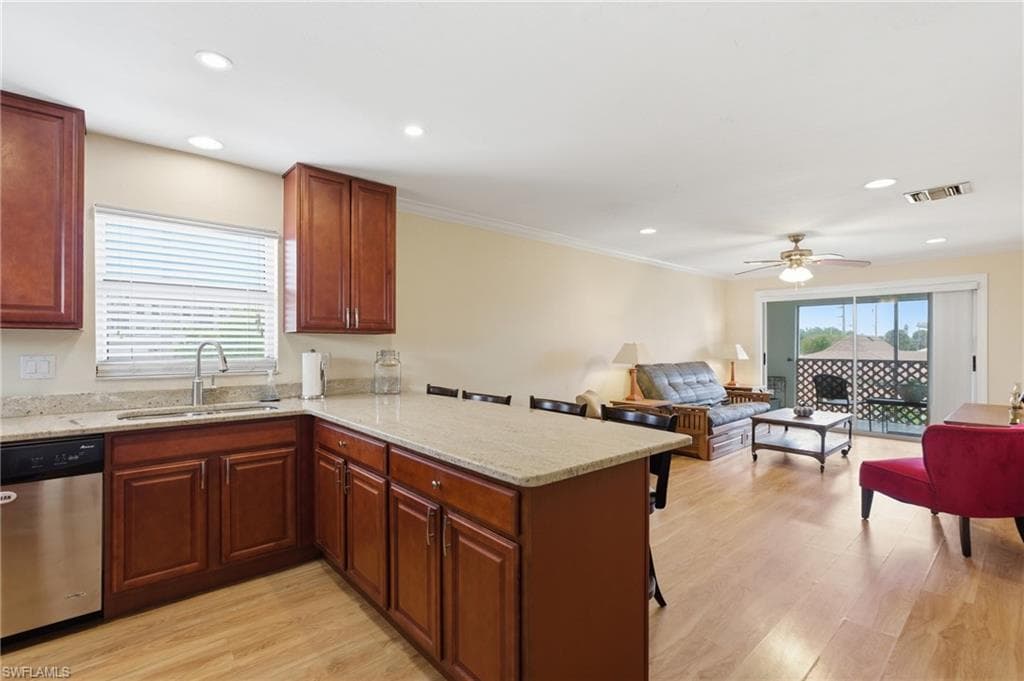 4718 SE 5th AVE 9-2