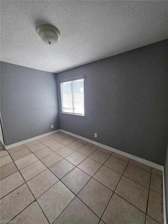 2835 Winkler AVE 215-13