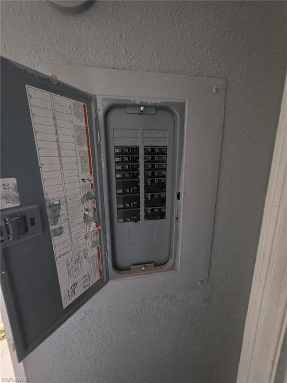 2835 Winkler AVE 215-30