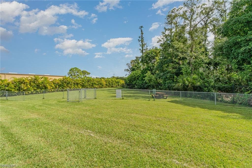 3630 Pine Oak CIR 105-26