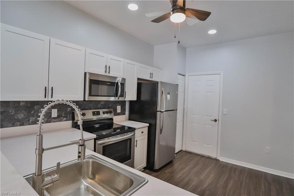 3630 Pine Oak CIR 105-6
