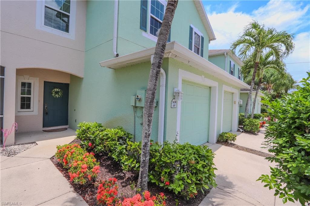 3630 Pine Oak CIR 105-2
