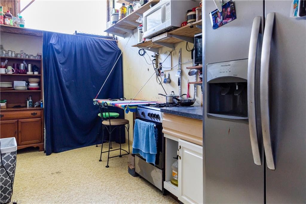 7784 Raymary ST-10