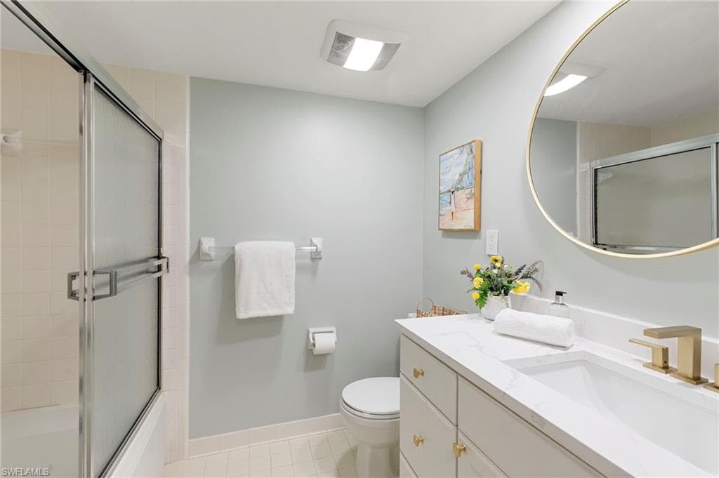 226 3rd ST 303-18