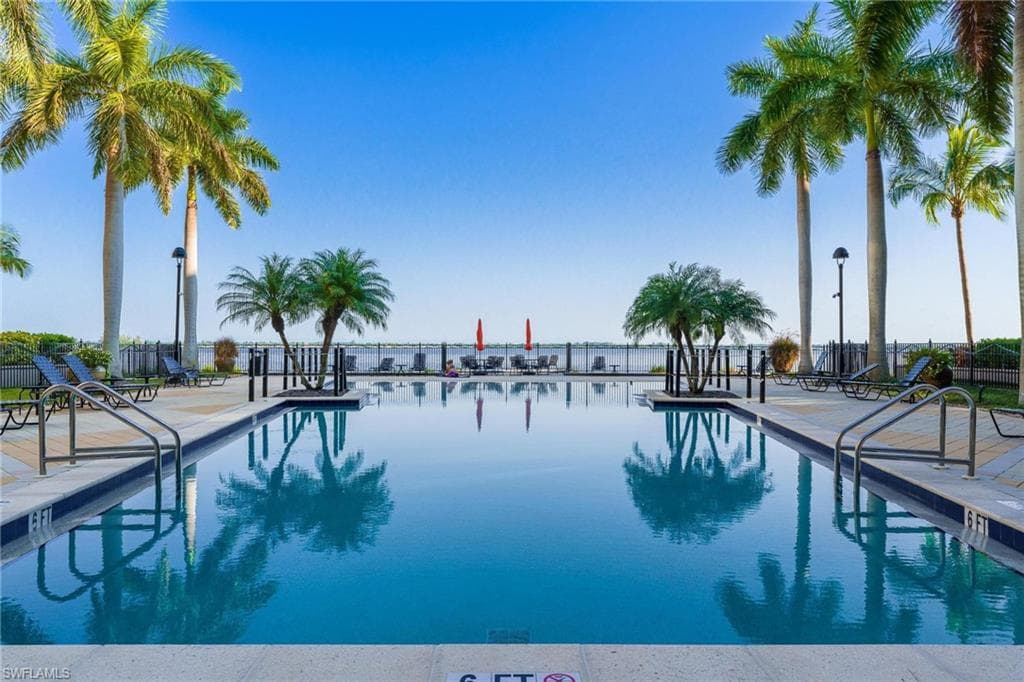 2825 Palm Beach BLVD 214-42