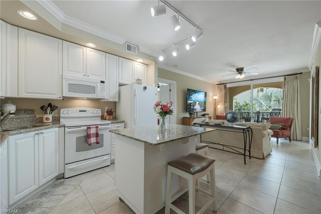 2825 Palm Beach BLVD 214-4