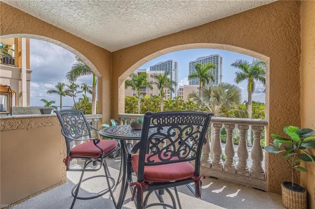 2825 Palm Beach BLVD 214-23