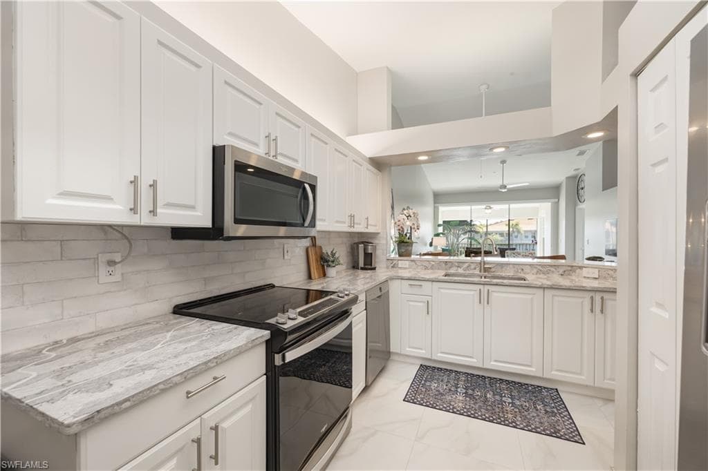 7564 Silver Trumpet LN U202-11