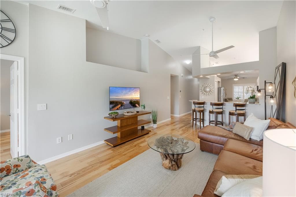 7564 Silver Trumpet LN U202-6