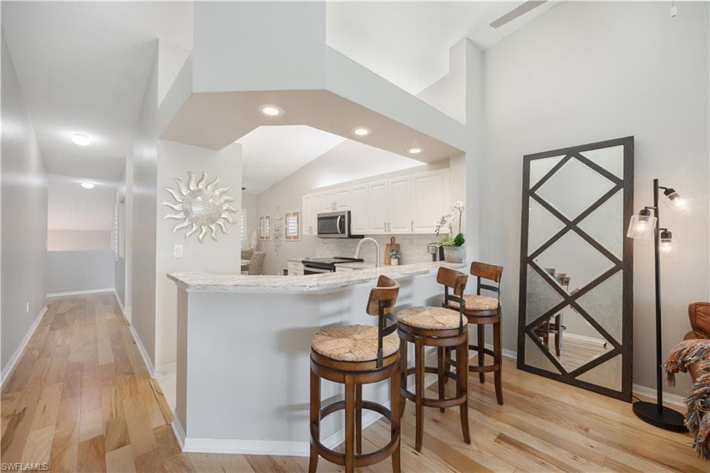 7564 Silver Trumpet LN U202-8