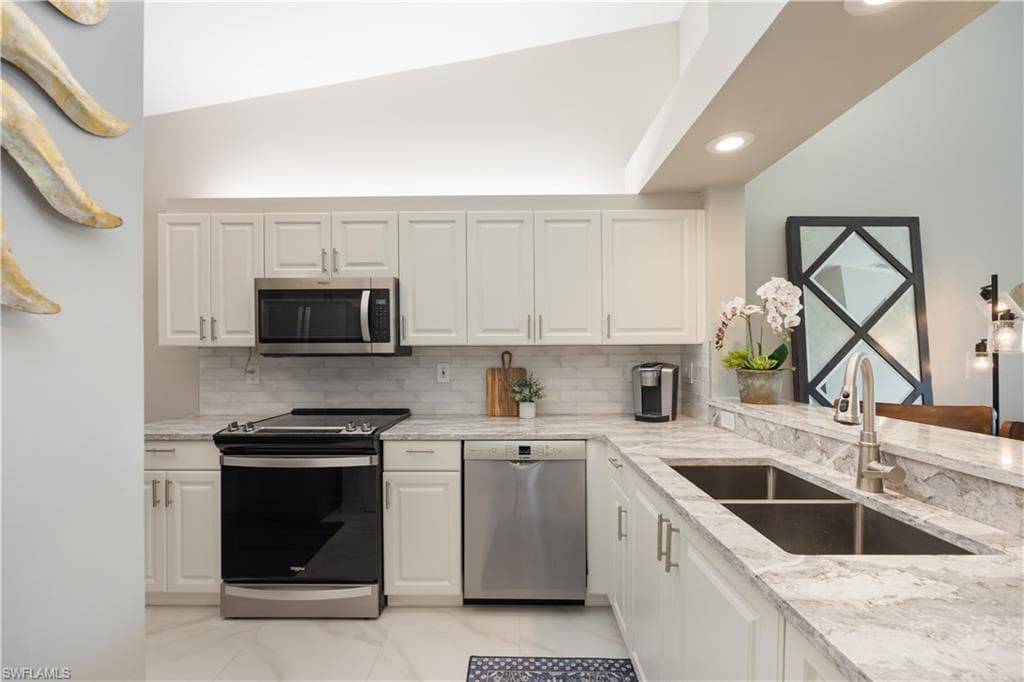 7564 Silver Trumpet LN U202-9