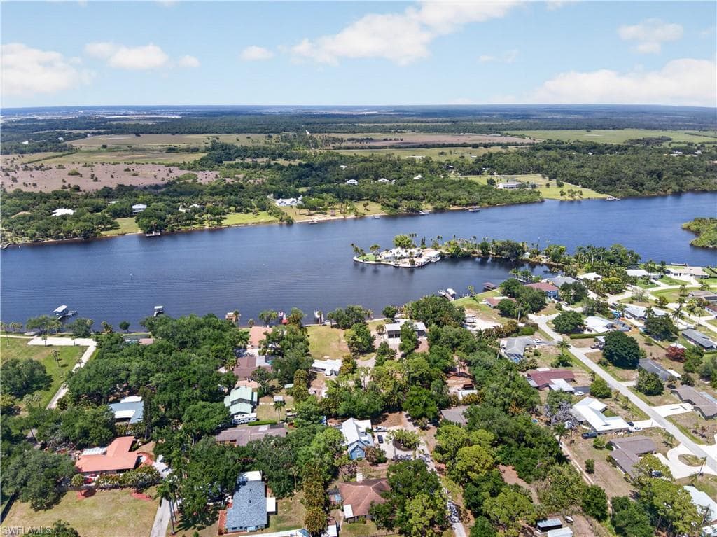 2212 River Pine DR-10
