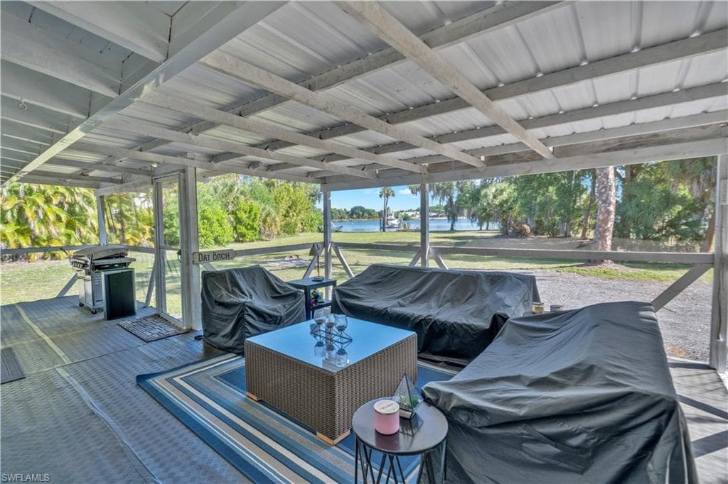 2212 River Pine DR-20