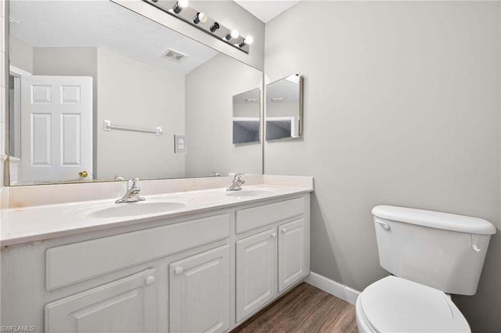 8289 Pacific Beach DR-12