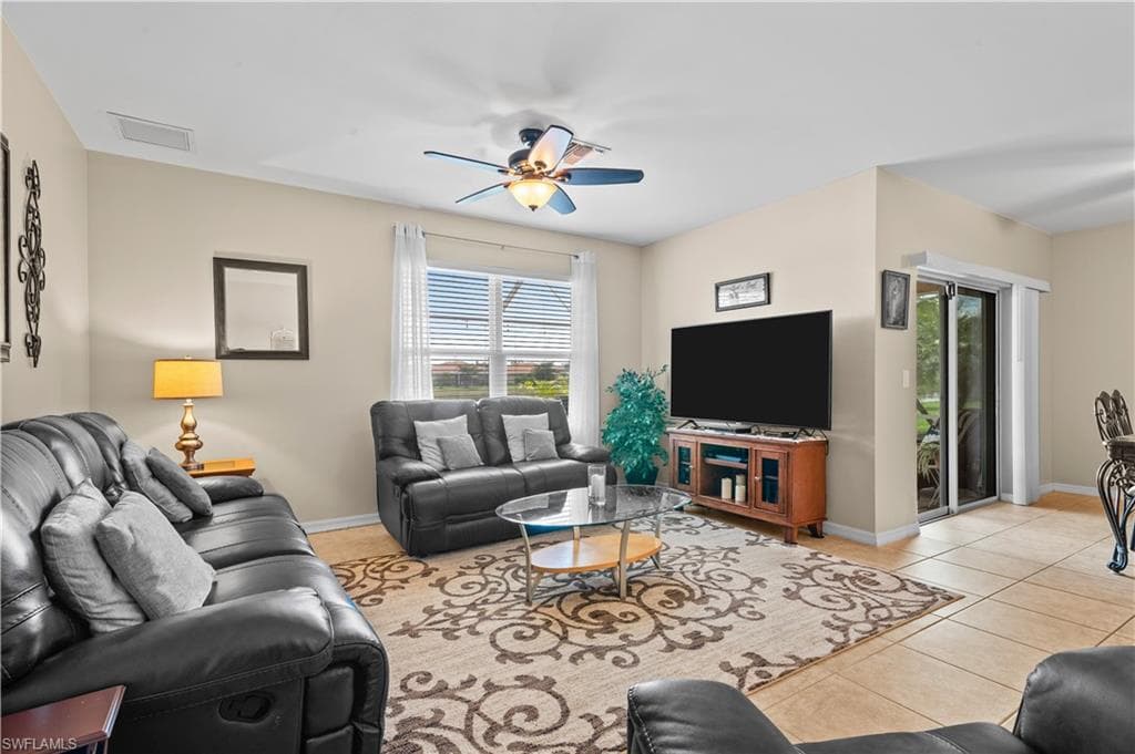 3118 Apple Blossom DR-8
