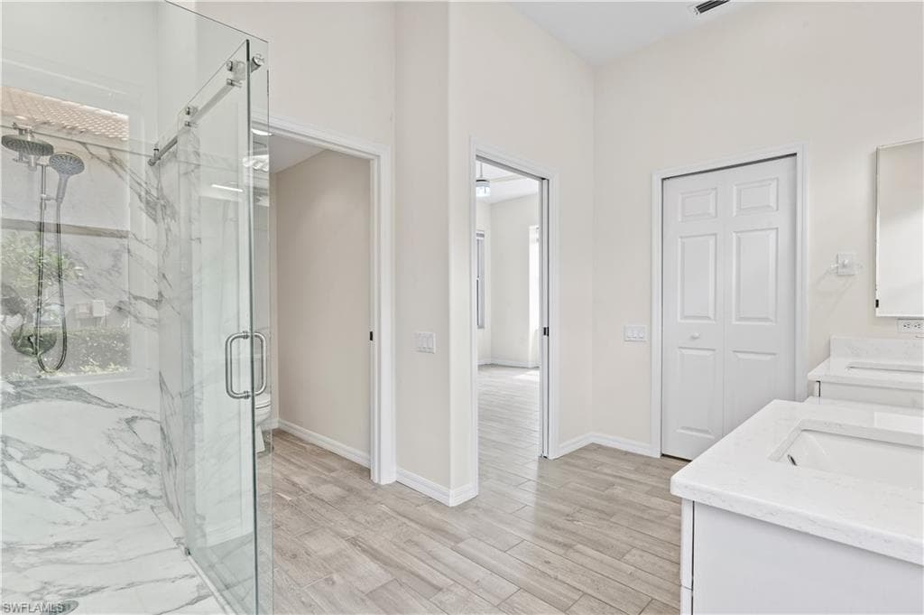 16360 Willowcrest WAY-14
