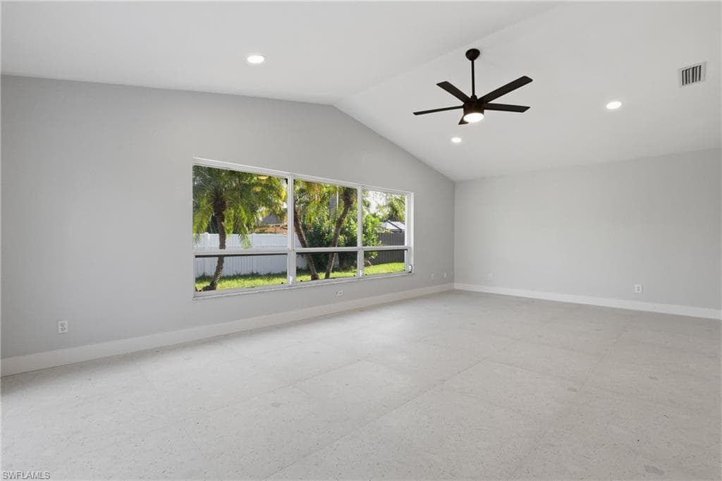 627 SW 56th ST-15