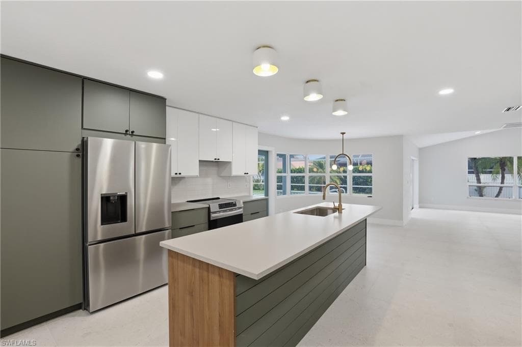 627 SW 56th ST-6
