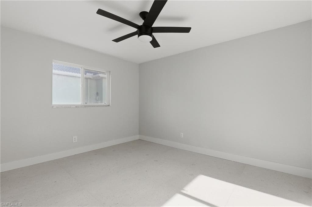 627 SW 56th ST-27