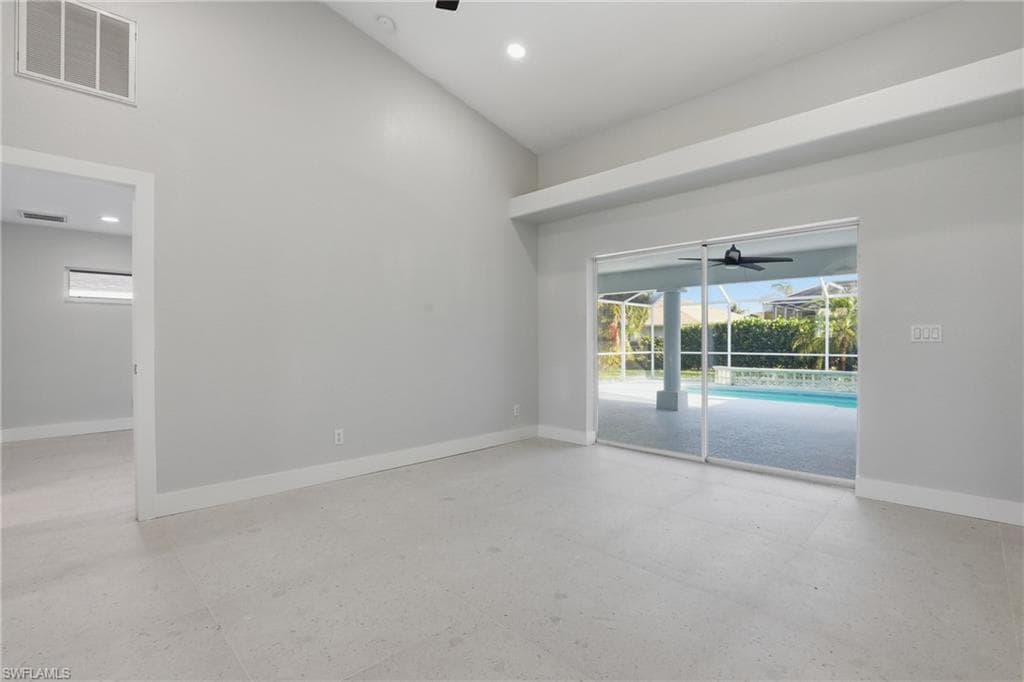 627 SW 56th ST-19