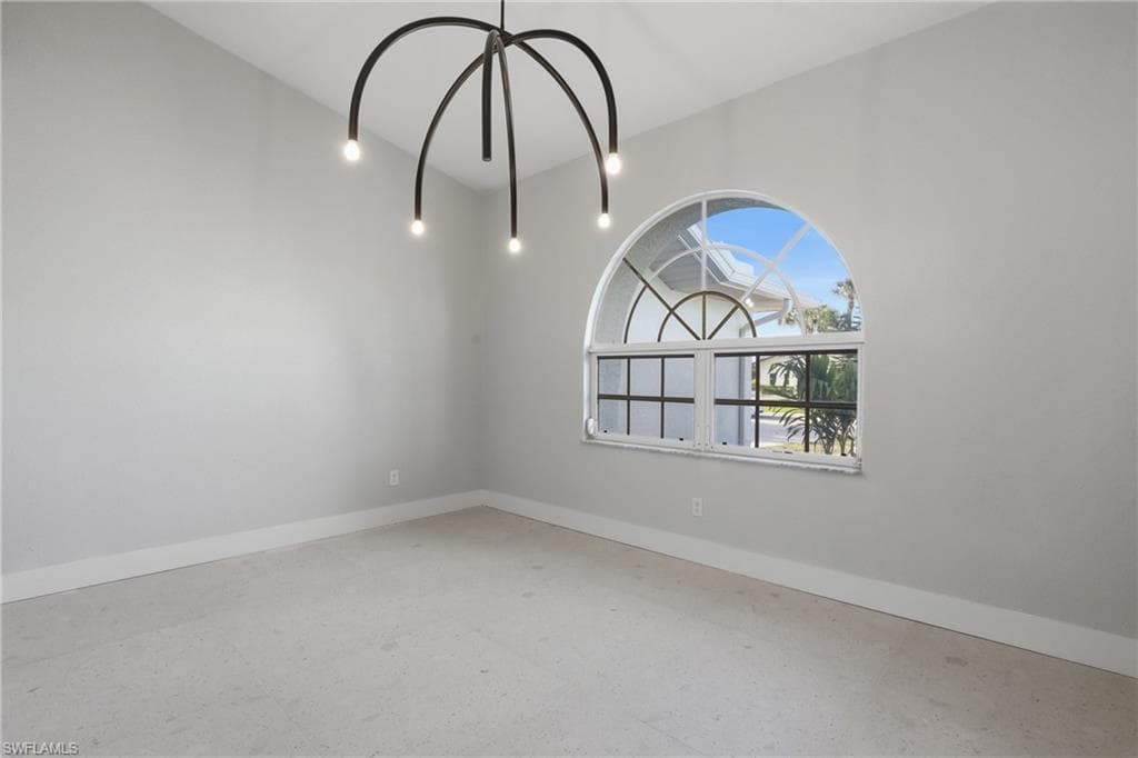 627 SW 56th ST-13