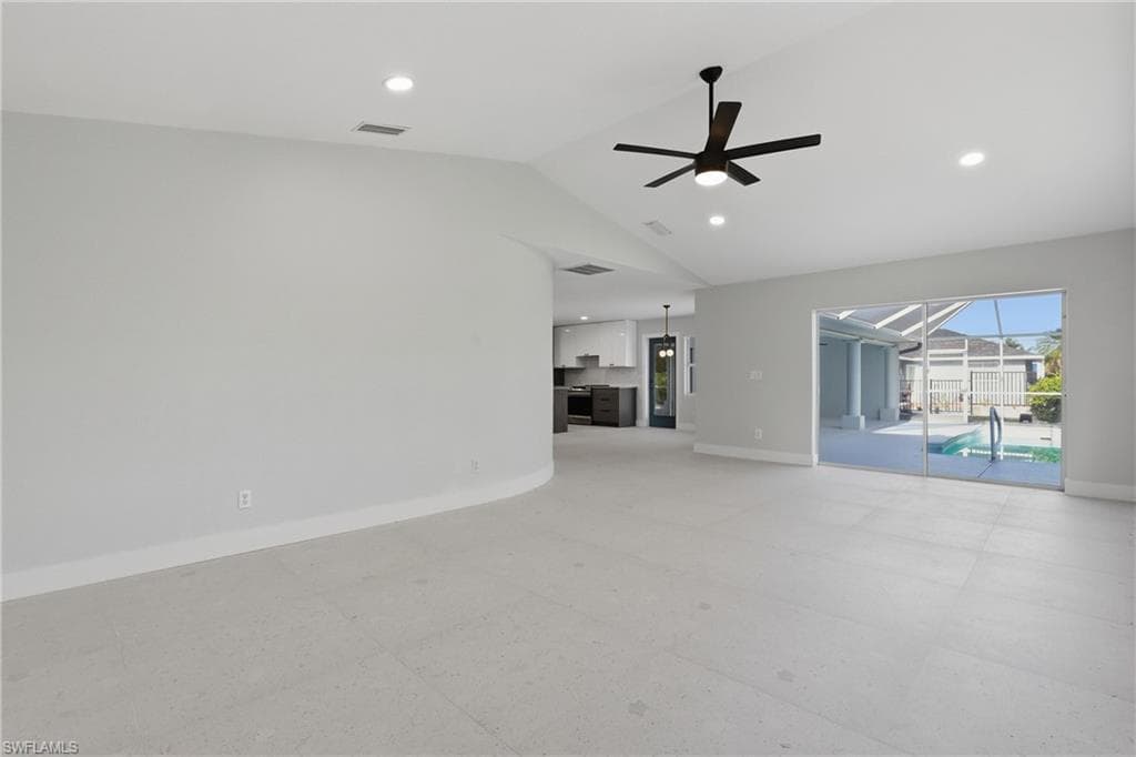 627 SW 56th ST-17
