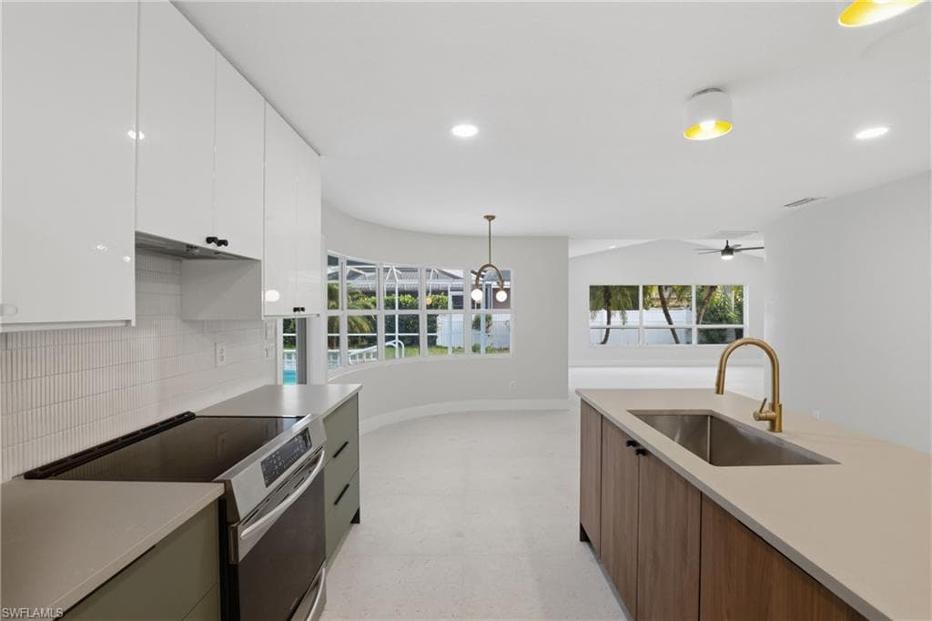 627 SW 56th ST-10