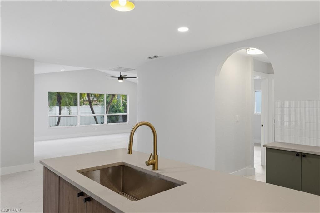 627 SW 56th ST-7