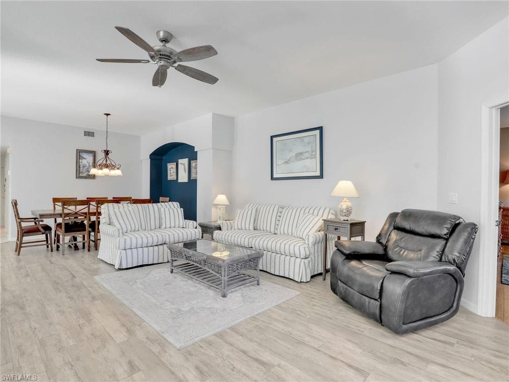 25051 Ballycastle CT 102-15