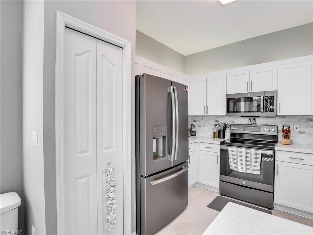 25051 Ballycastle CT 102-11