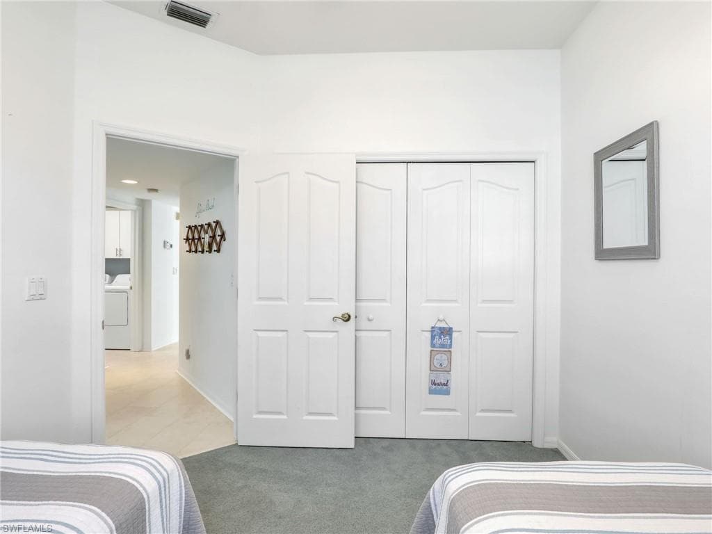 25051 Ballycastle CT 102-32