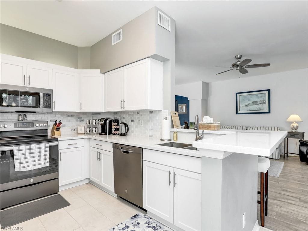 25051 Ballycastle CT 102-13