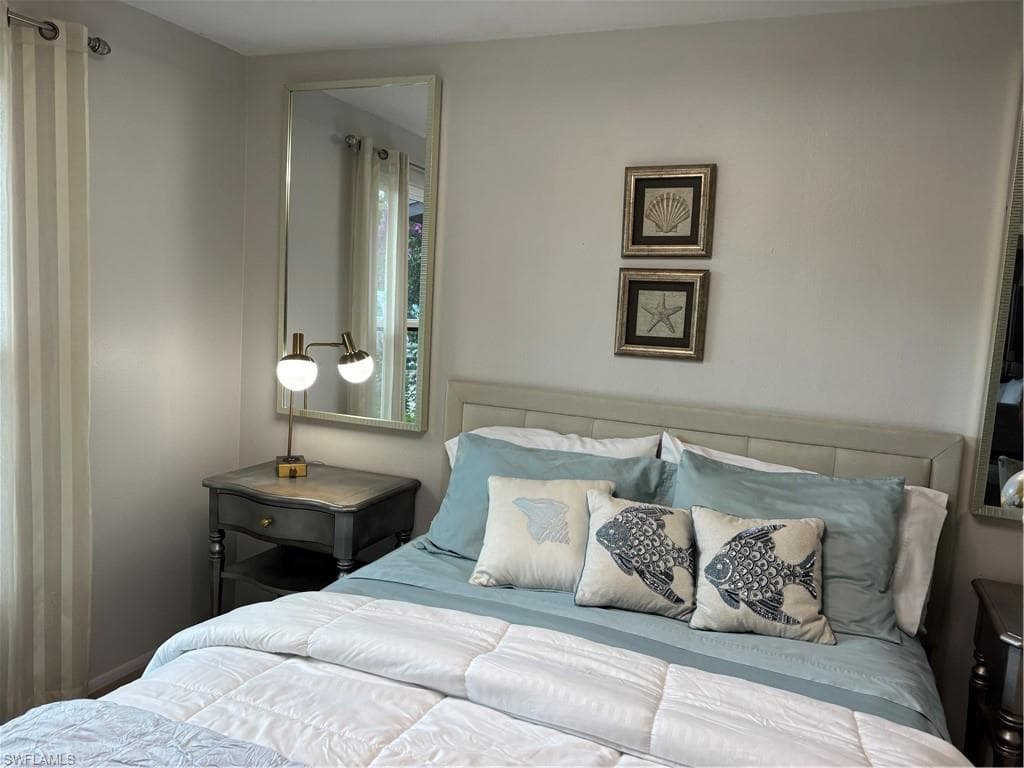 1156 Oakes BLVD-22