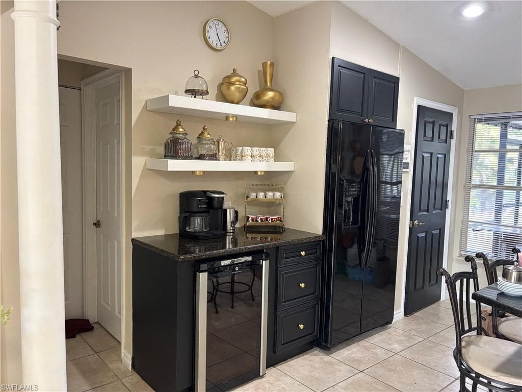 1156 Oakes BLVD-12