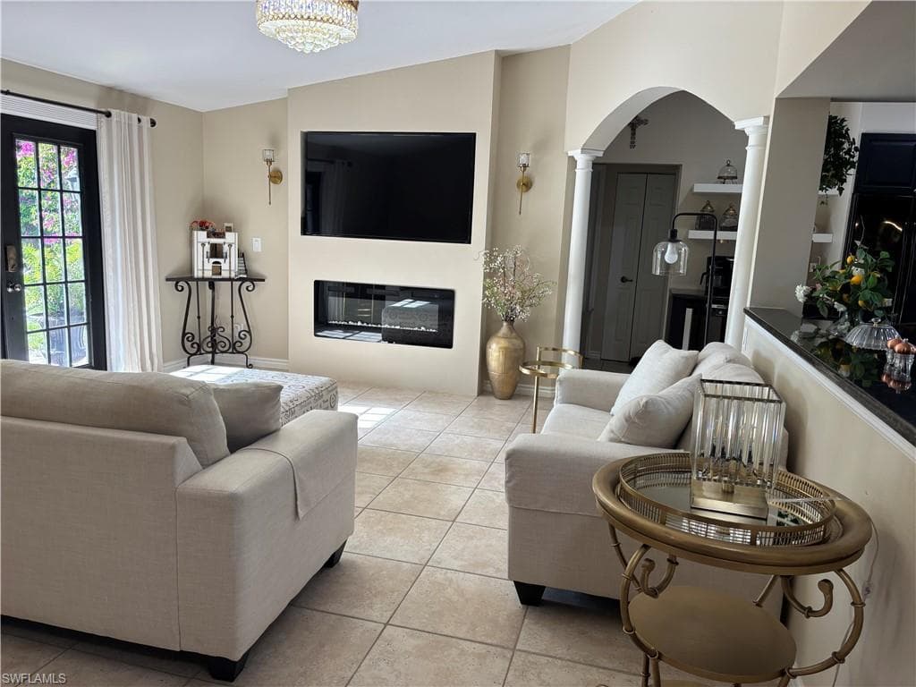 1156 Oakes BLVD-2
