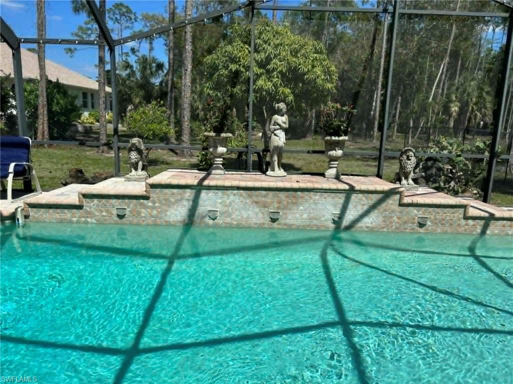 1156 Oakes BLVD-44