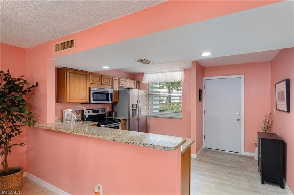 5959 Winkler RD 103-7