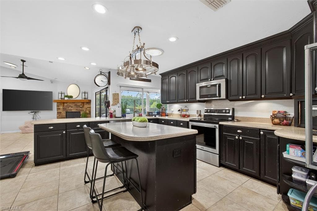 1231 Westfield DR-13
