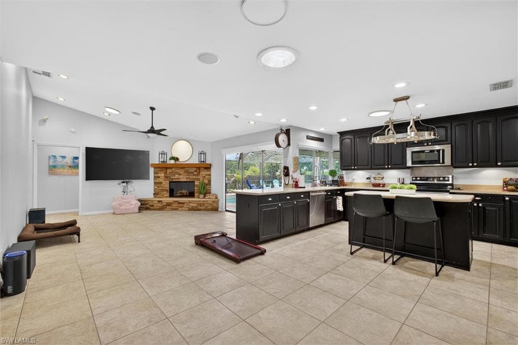 1231 Westfield DR-17