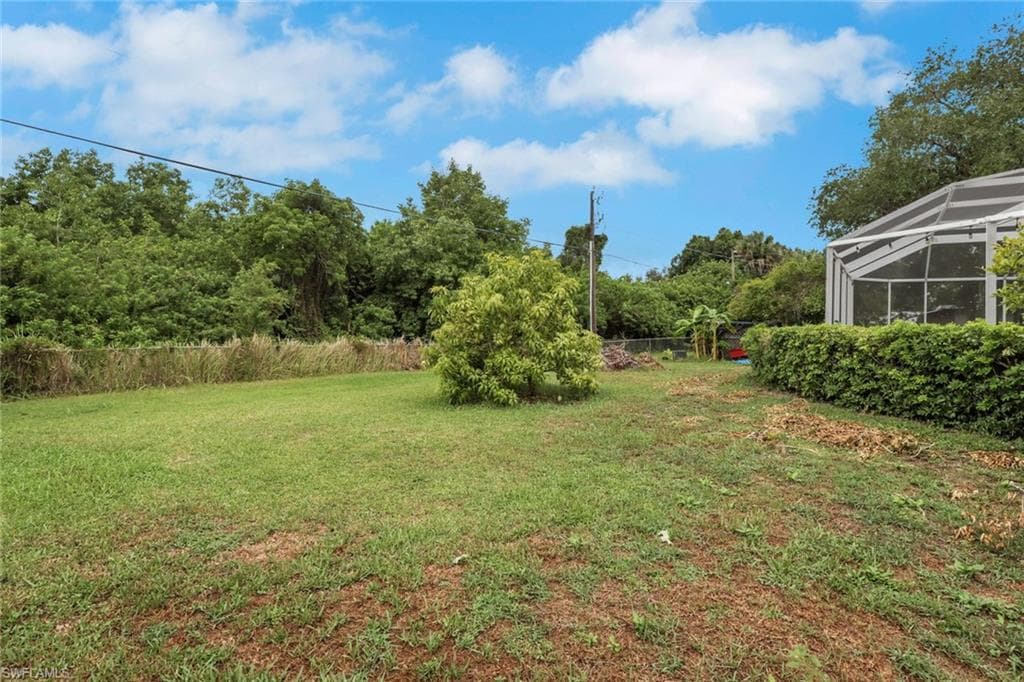 12207 De Moya DR-24