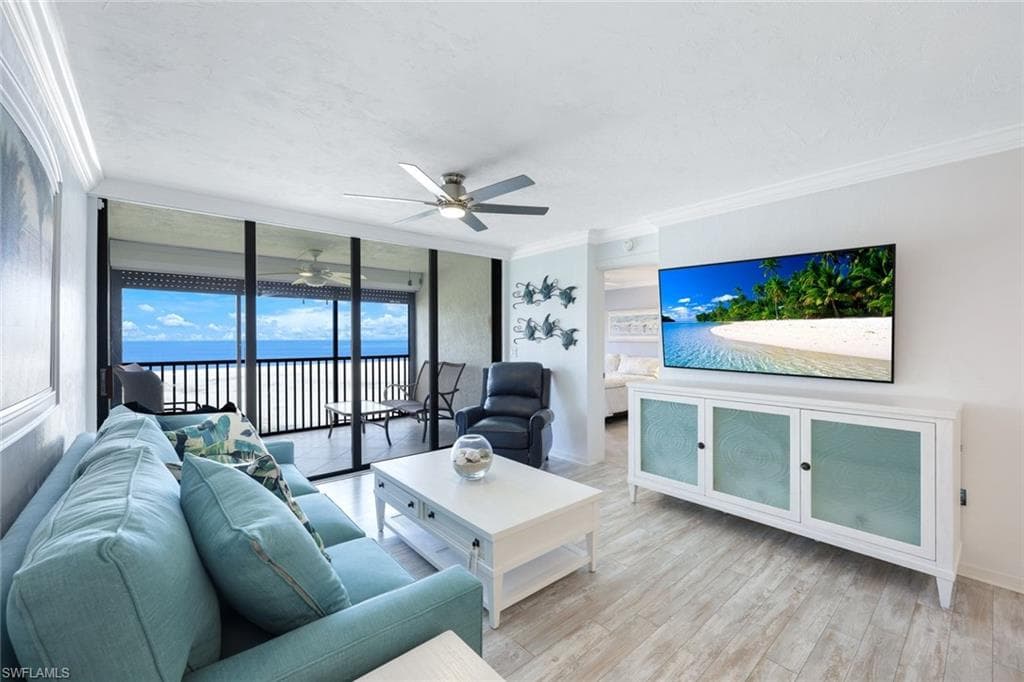 6400 Estero BLVD 402-5