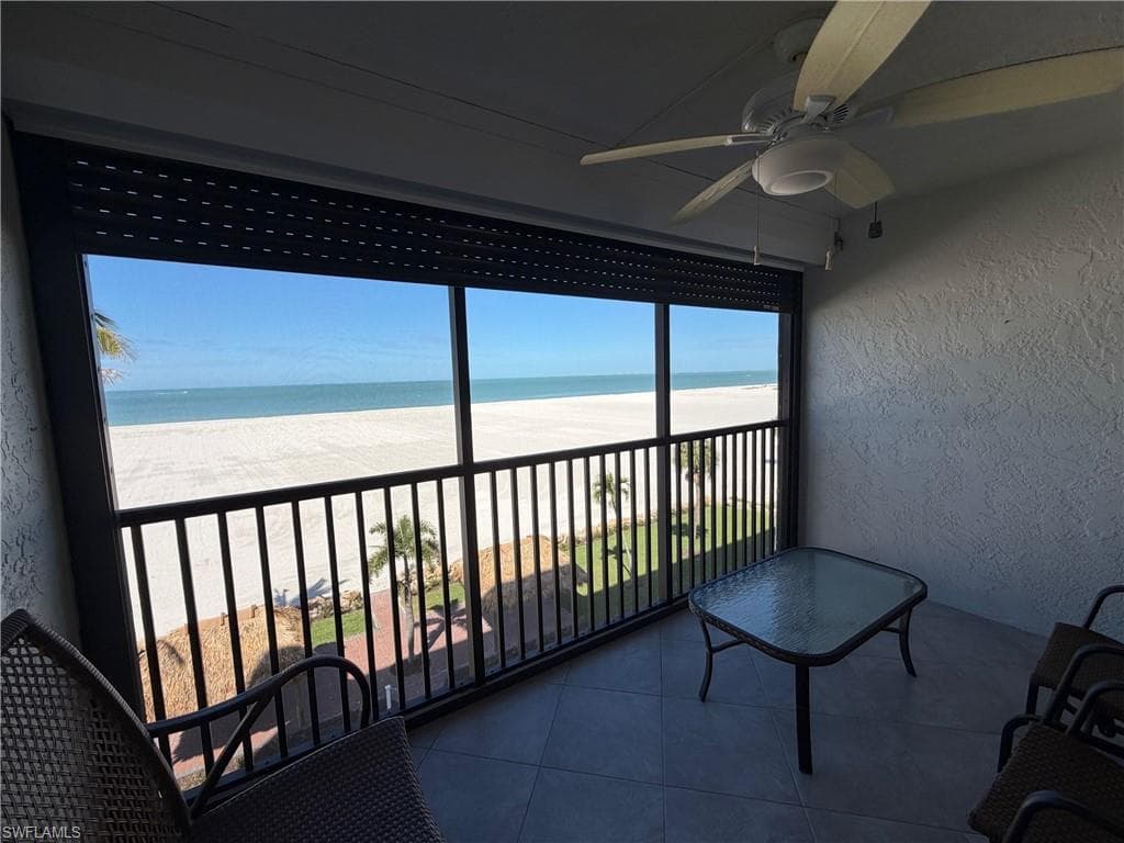 6400 Estero BLVD 402-23