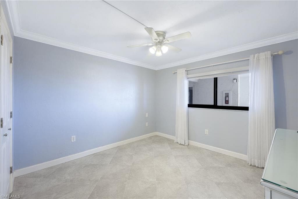 6400 Estero BLVD 402-17
