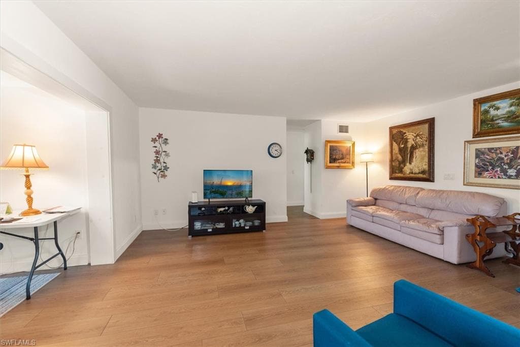 190 Brooks RD-11