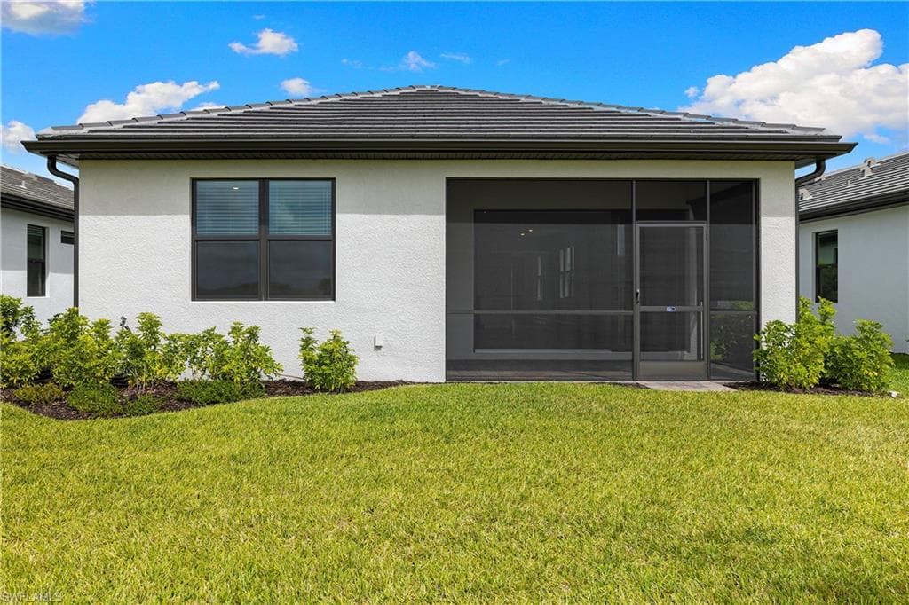 20593 Pebble Glen DR-32